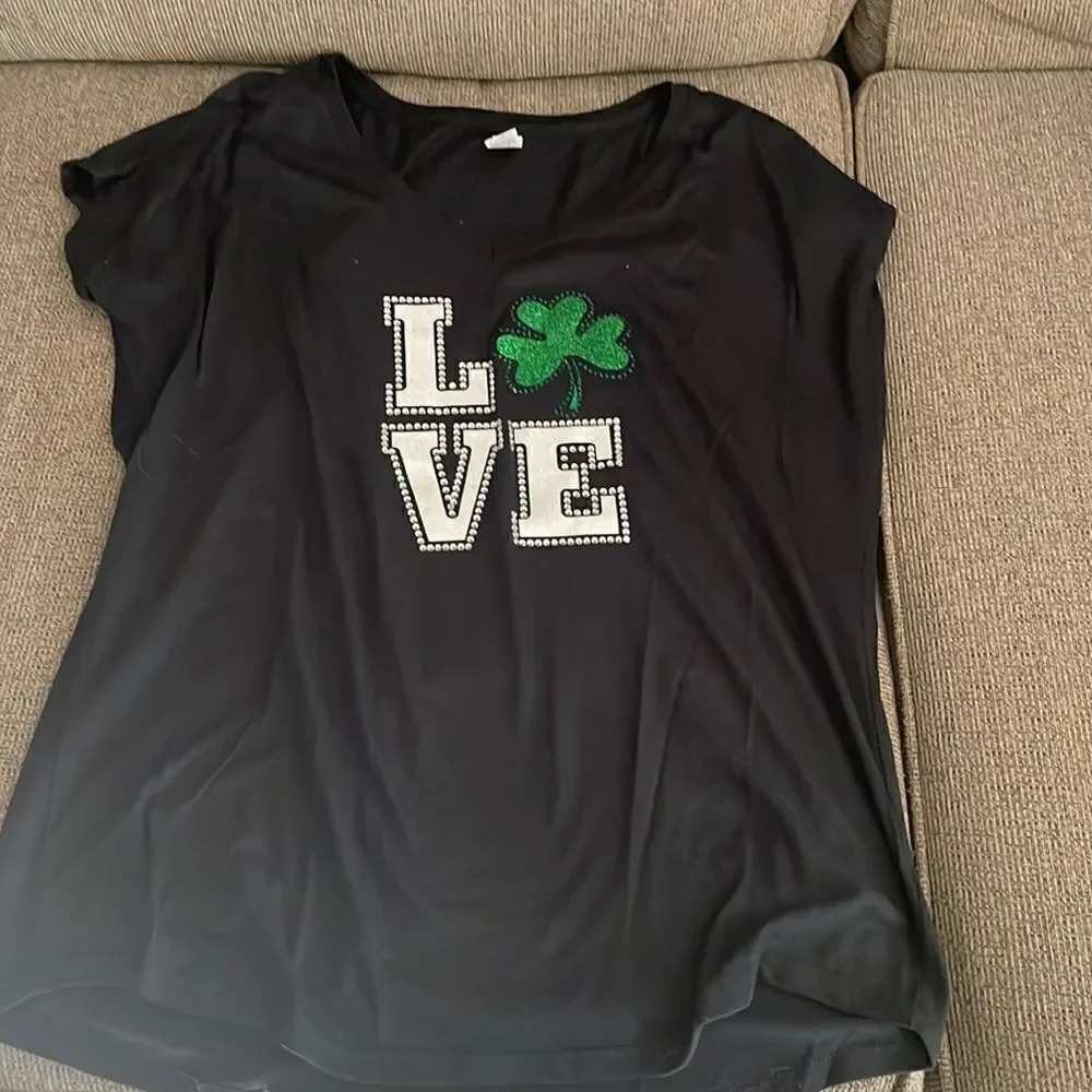 Shamrock tee